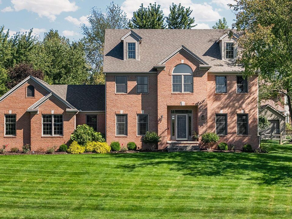1st image of 9404 Thornbird Way
