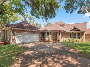 3824 Ashford Dr, Bedford, TX 76021