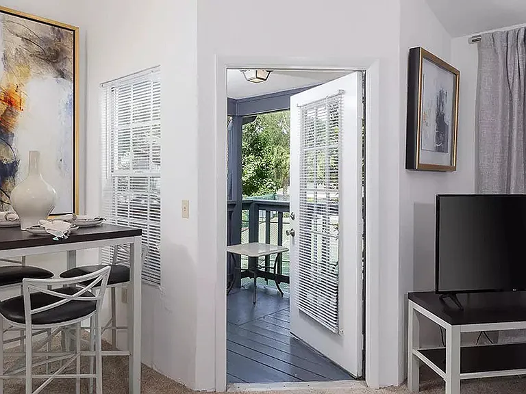 Spyglass Apartments — Photo 38