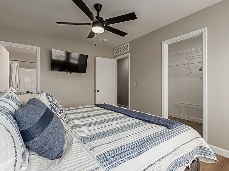 12430 W Willow Ave — Photo 17