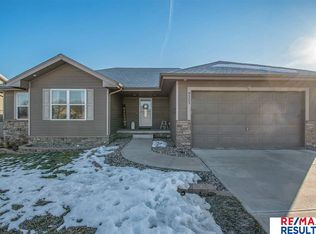 9205 S 17th St, Bellevue, NE 68147