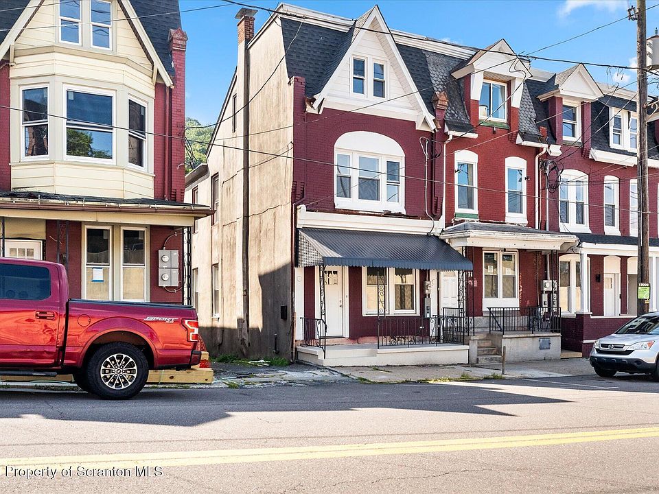 1st image of 423 Mauch Chunk St
