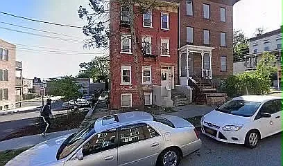 2 bed, $1,300 — Photo 1