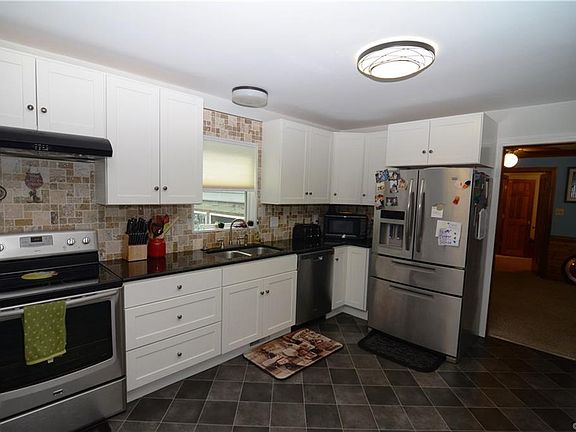 4th image of 9001 Emory Oak Ln