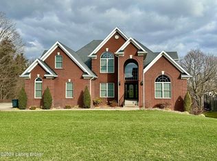 363 White Tail Cir, Shepherdsville, KY 40165