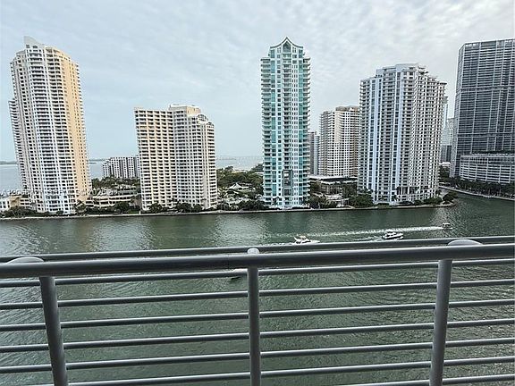 3rd image of 335 Biscayne Blvd #1805
