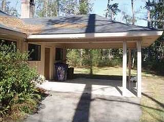 2nd image of 6 Hummock Ln