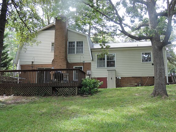3rd image of 1416 Fox Run Dr