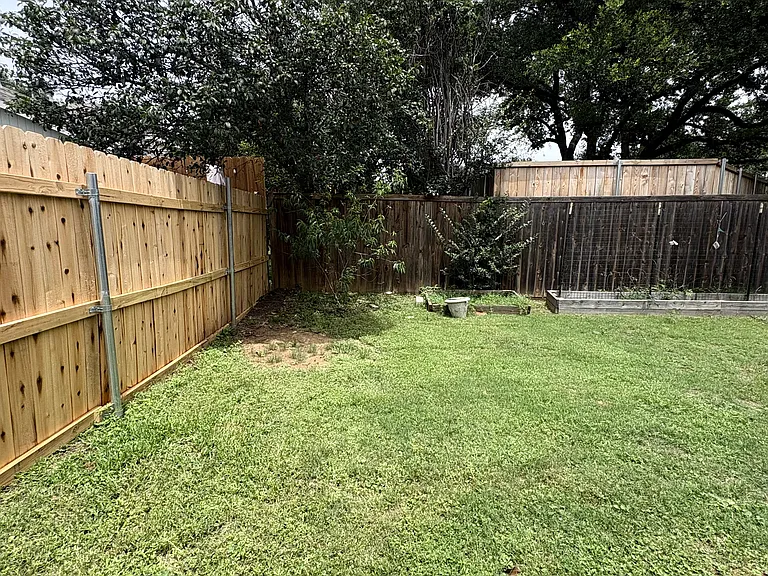 1660 Prescott Cir — Photo 30