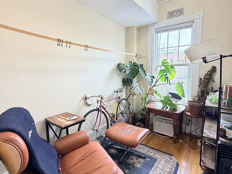 19 Bennett St — Photo 10