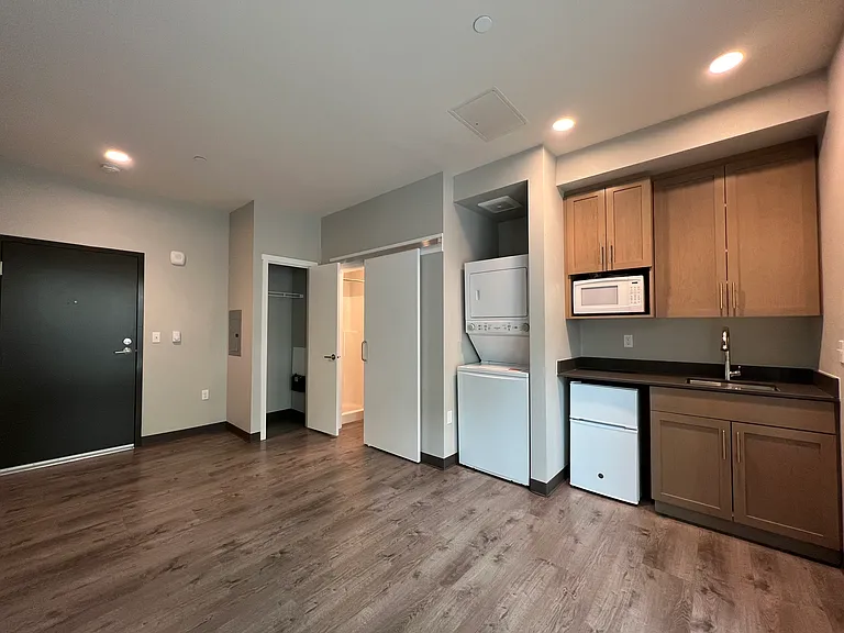 4029 Rainier Ave — Photo 55