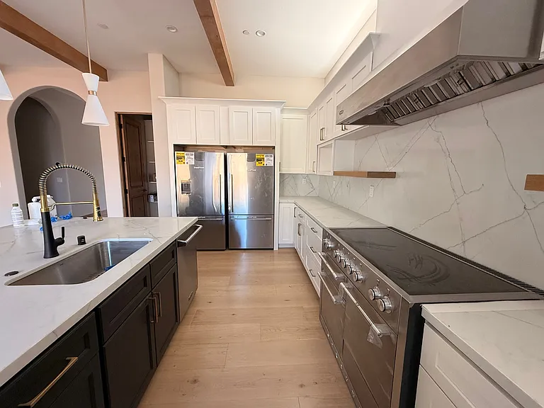 1139 Roy Ave — Photo 10