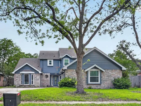 417 W Hillary Cir, Sugar Land, TX 77498