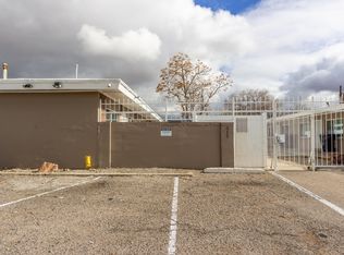 312 Charleston St NE, Albuquerque, NM 87108