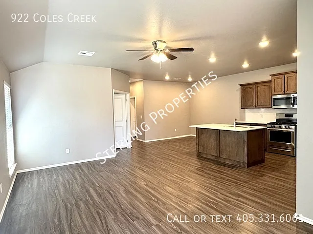 922 Coles Creek Ln — Photo 4