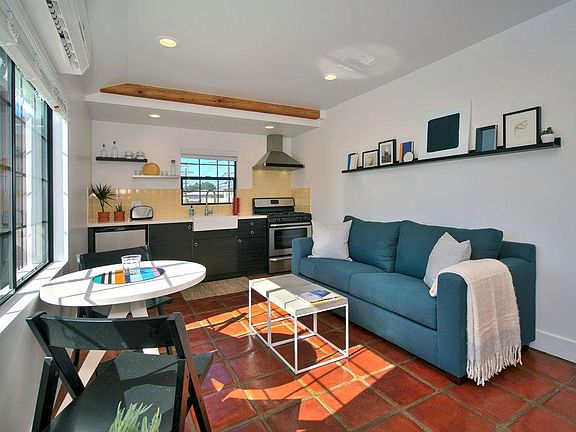 2nd image of 5827 Willoughby Ave