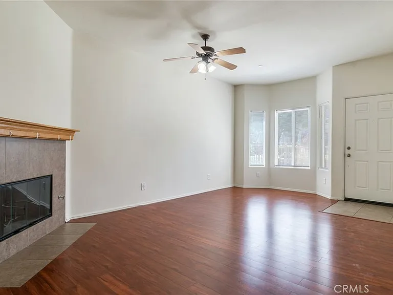 1555 Orange Ave #404 — Photo 4