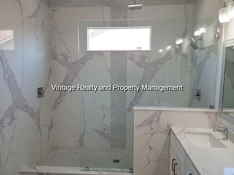 1052 Foxfire Dr — Photo 10