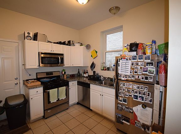 4th image of 1847 W Armitage Ave #3