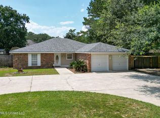 7922 Ewa Ct, Diamondhead, MS 39525