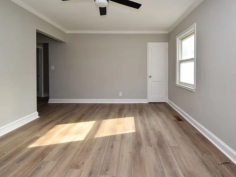 2500 Miller Park Cir #B — Photo 4