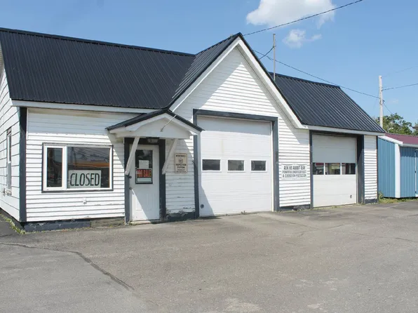 55 Bangor St, Houlton, ME 04730