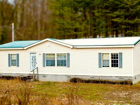 2nd image of 726 Hellard Rd