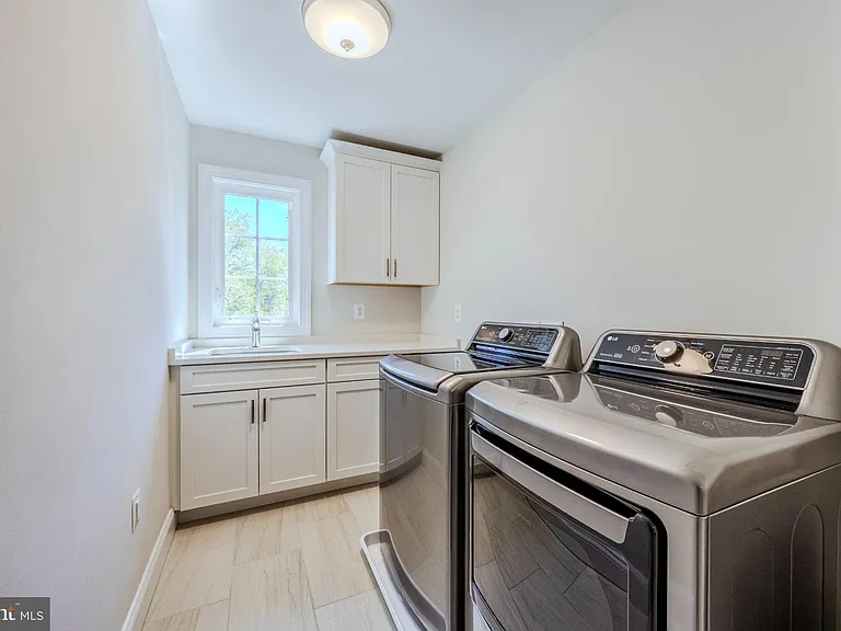 2905 Random Rd — Photo 32