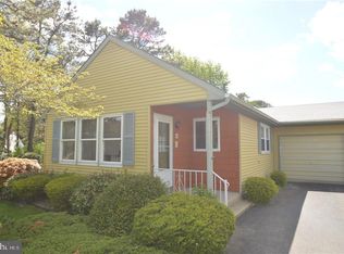 4 Stonybrook Ct #60, Whiting, NJ 08759