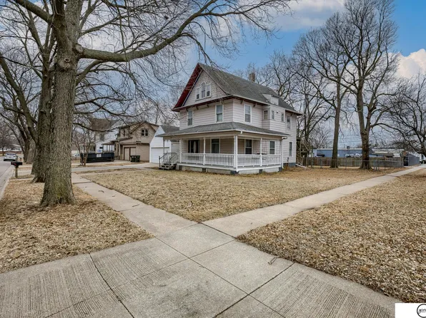 2139 N 67th St, Lincoln, NE 68505