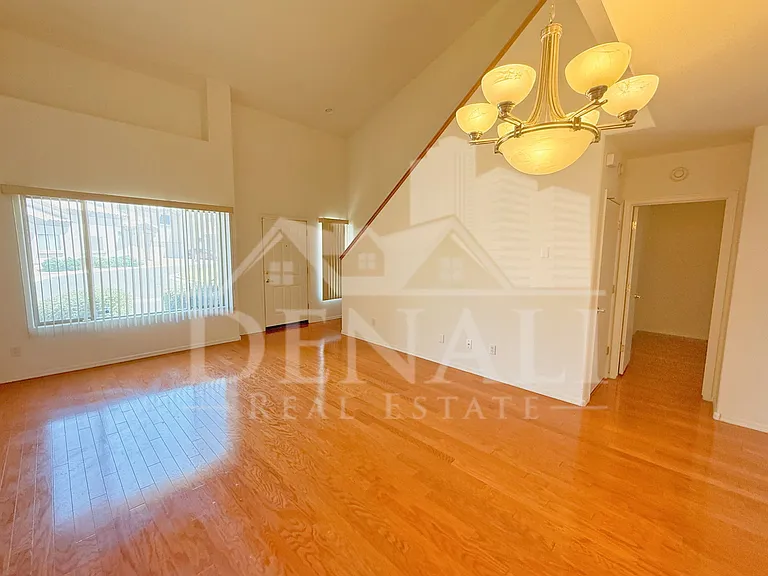 15802 N Hidden Valley Ln — Photo 5