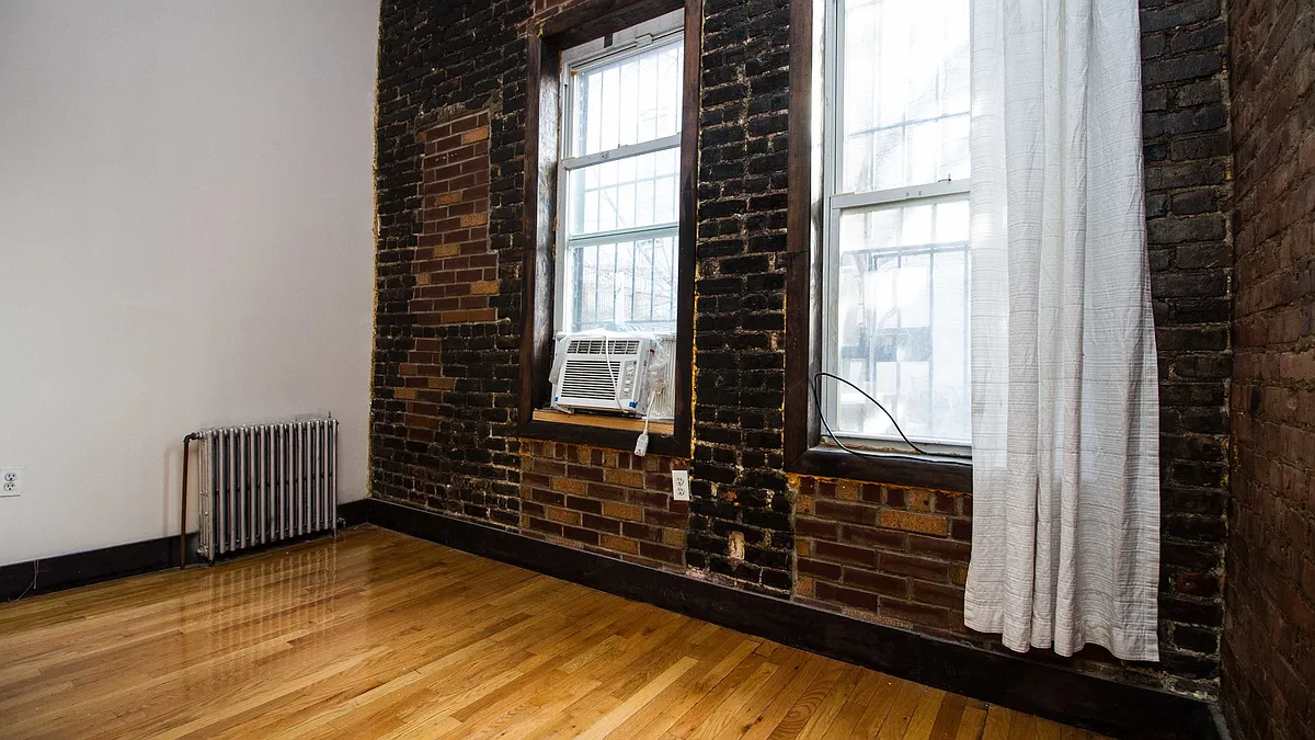 Building Photo - 48 Wyckoff Ave #1