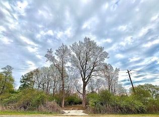 2561 Paw Paw Ave, Benton Harbor, MI 49022