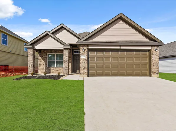 2424 Dahlia Dr, Fort Worth, TX 76123