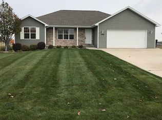 1908 Golden Bell Dr, Green Bay, WI 54313