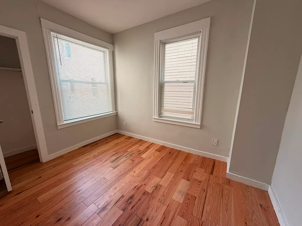 3 bed, 1.5 bath, $1,985 — Photo 2