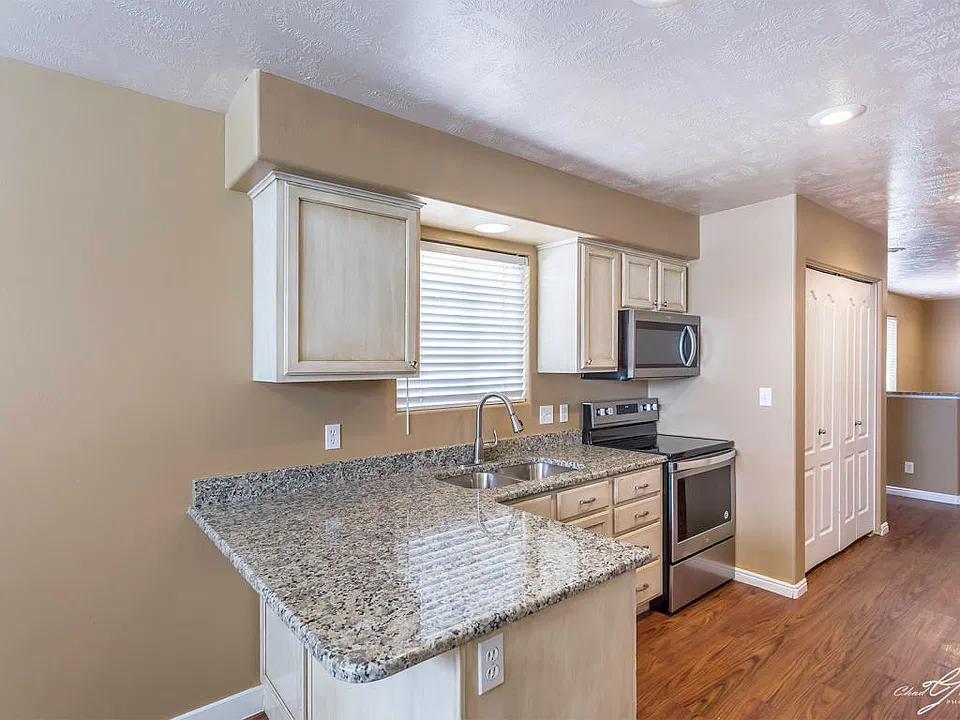 Kitchen counter tops