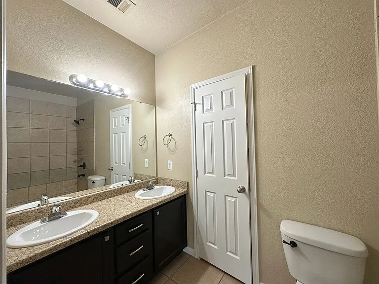 1306 Cavalry Ln — Photo 25