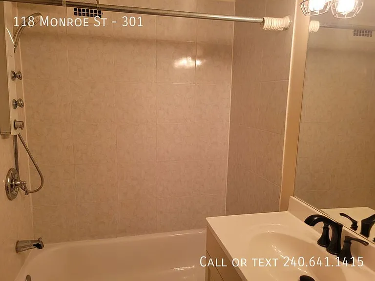 118 Monroe St #301 — Photo 7