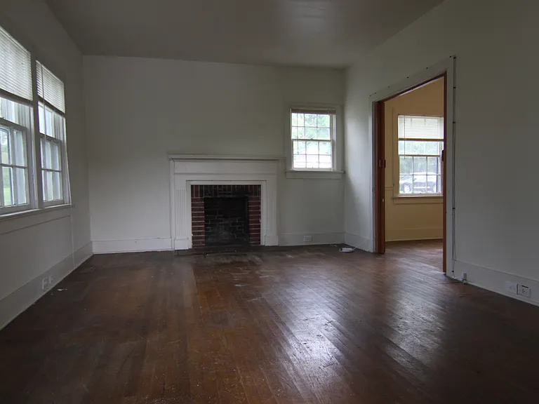 251 Forbes Ave — Photo 3