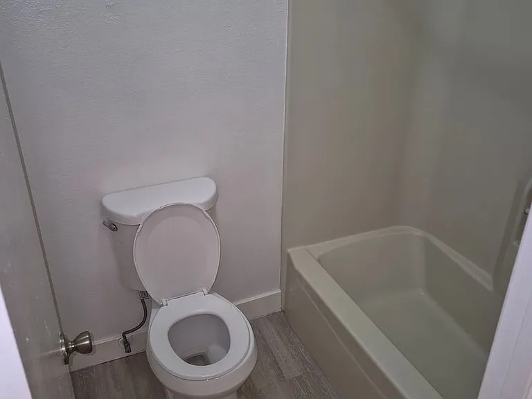 1130 W. San Bernardino Rd — Photo 37