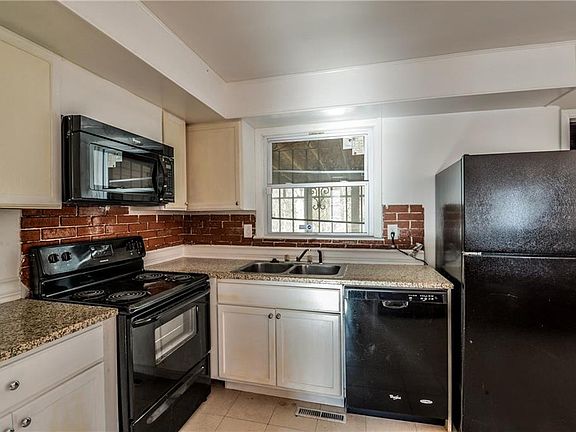 4th image of 1803 Dublin St