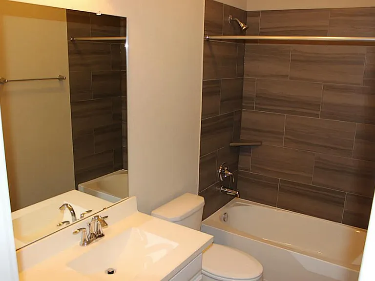 18139 Moonlit River Dr — Photo 12