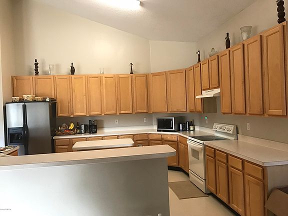 3rd image of 5262 LIBERTY LAKE Drive S