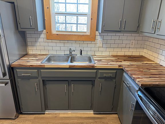 Beautiful new butcher block counter tops