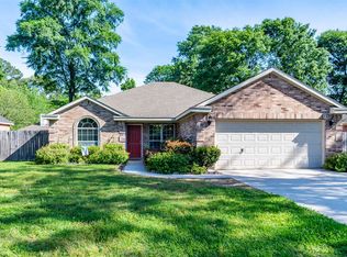 2922 Lake Breeze Ln, Crosby, TX 77532