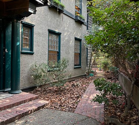 path to back patio