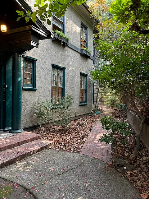 path to back patio