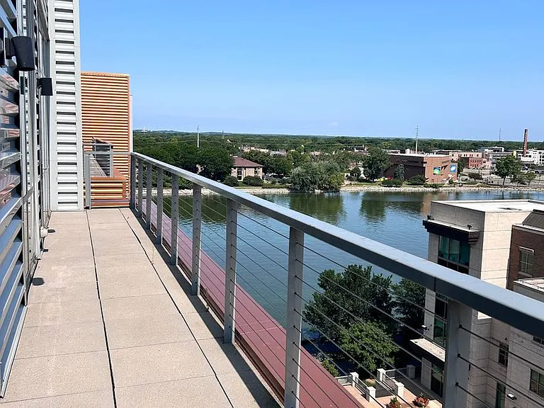Metreau Apartments — Photo 46