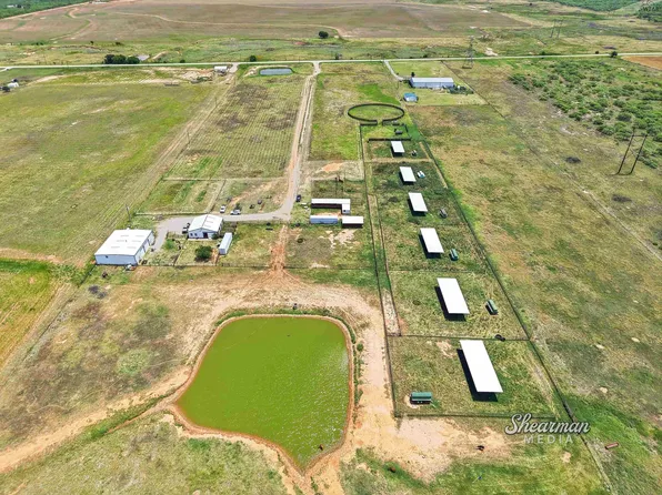 8435 Fm 368 N, Iowa Park, TX 76367